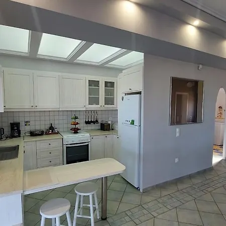 Gaia Luxury Villa *