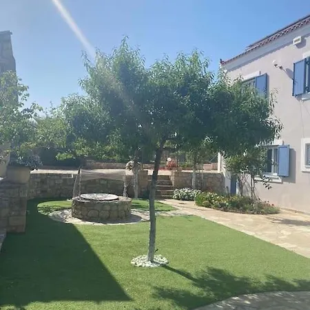 Gaia Luxury Villa Hermione