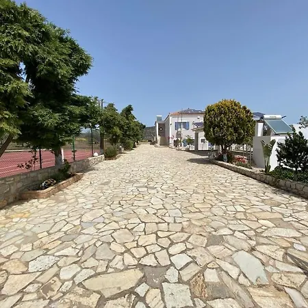 Gaia Luxury * 埃尔米奥尼