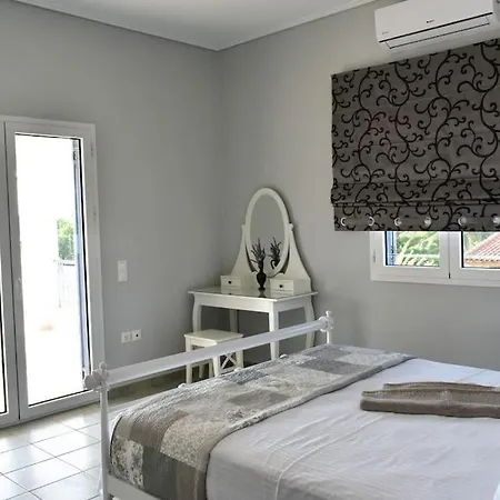 Gaia Luxury 埃尔米奥尼